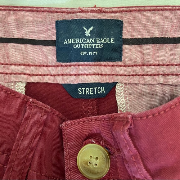 American Eagle Maroon Stretch Shorts - Picture 6 of 7